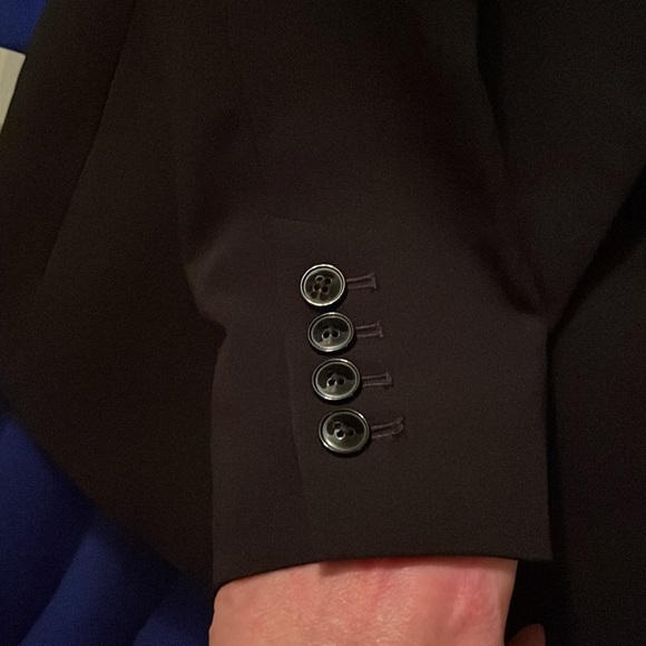 Black jacket blazer Sz 4 lined, 4-button sleeves - Picture 3 of 9